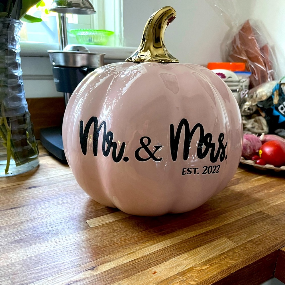 Mr. & Mrs. 2022 Fall Pumpkin Decor
